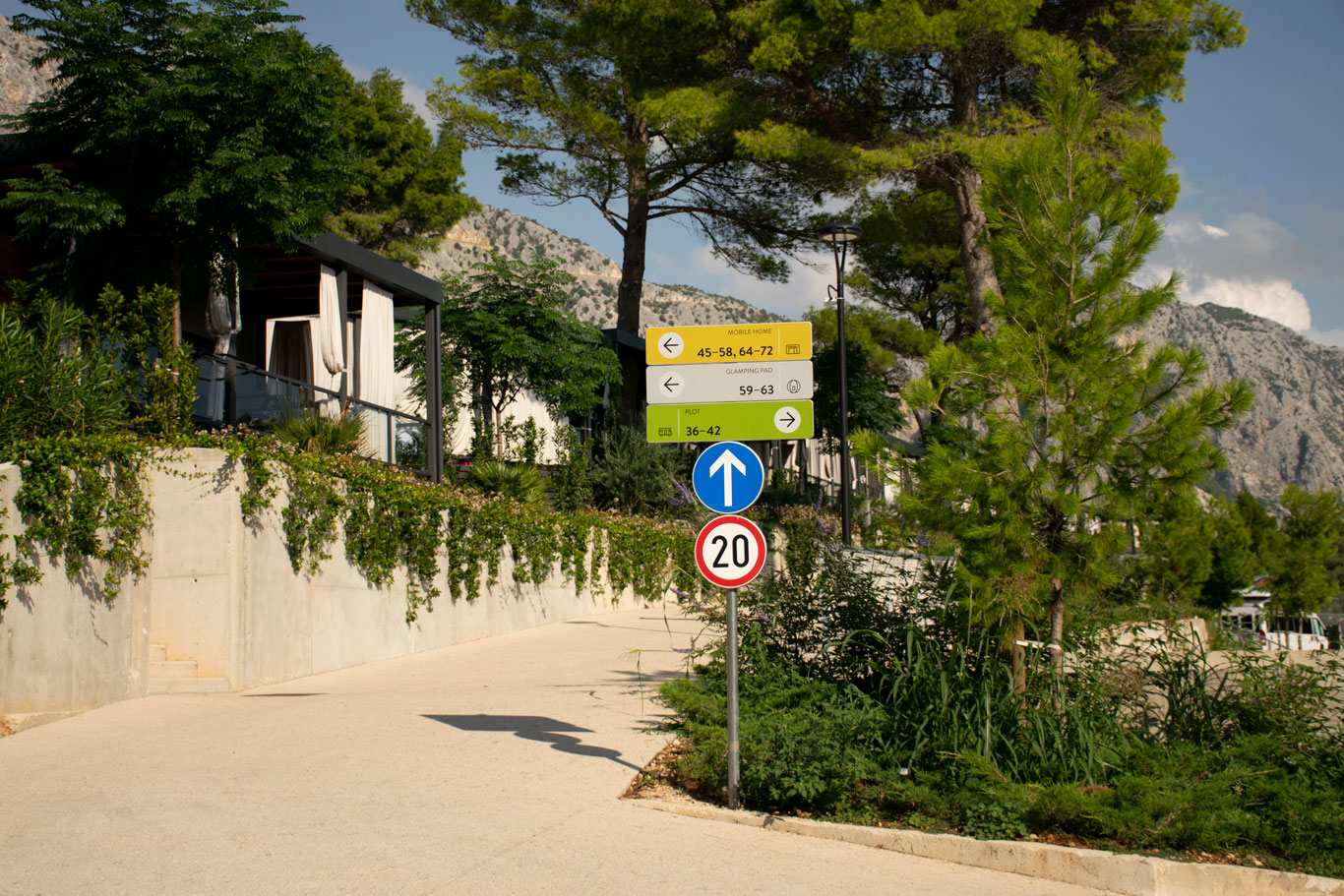MedoraOrbis06.jpg
